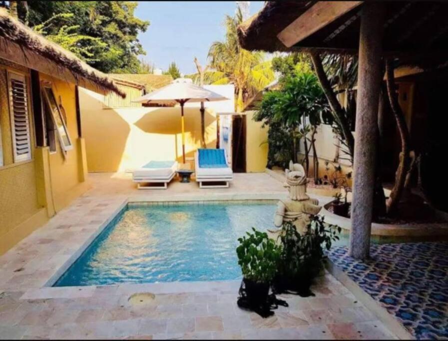Villa Sentosa, Cheerful 3-Bedroom Villa With Pool Gili Trawangan Buitenkant foto